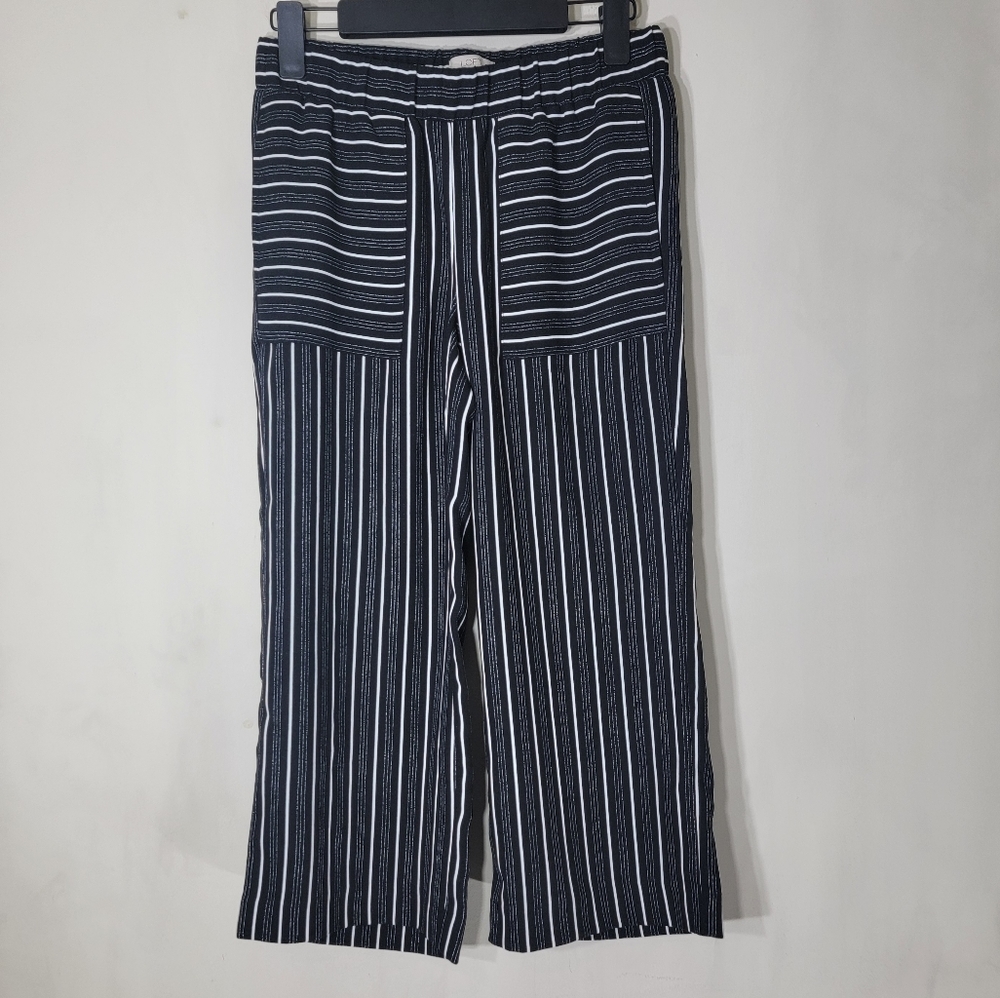 4/$20 Loft Cropped Wide Leg Pull On Black and White Striped Pants XXS Petite
